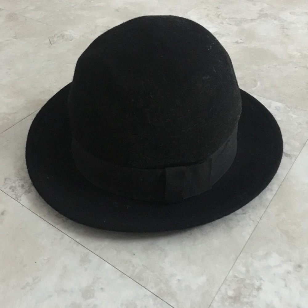 H & M Hat bowler hat. Black size medium